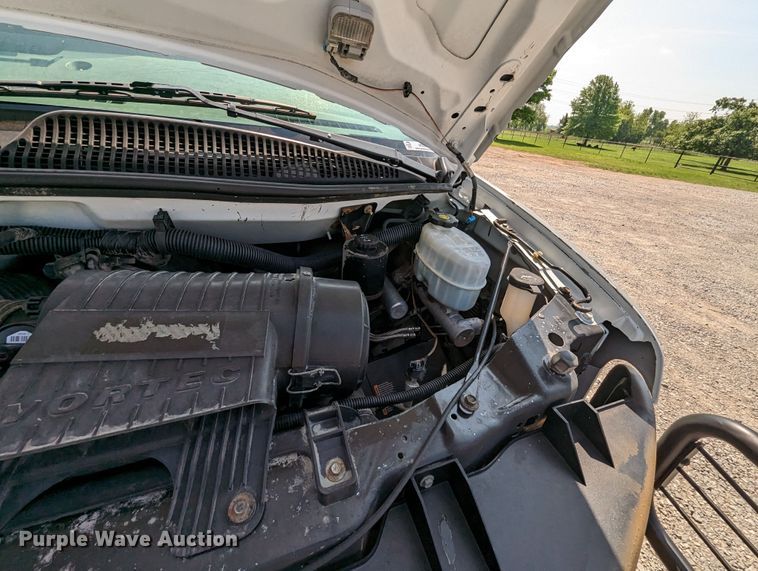 image for item MO9002 2009 Chevrolet Express 1500  van