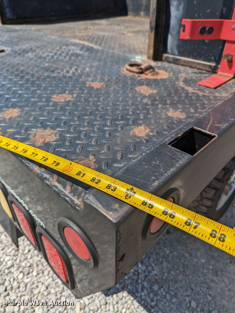 image for item MO9003 2012 Ford F250 Super Duty  SuperCab flatbed pickup truck