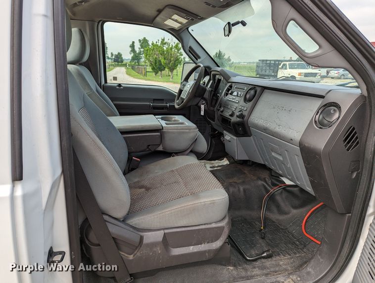 image for item MO9004 2012 Ford F250 Super Duty  pickup truck