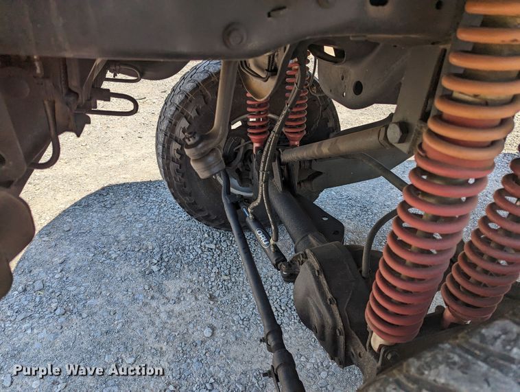 image for item MO9005 2003 Ford F350 Super Duty  Crew Cab pickup truck