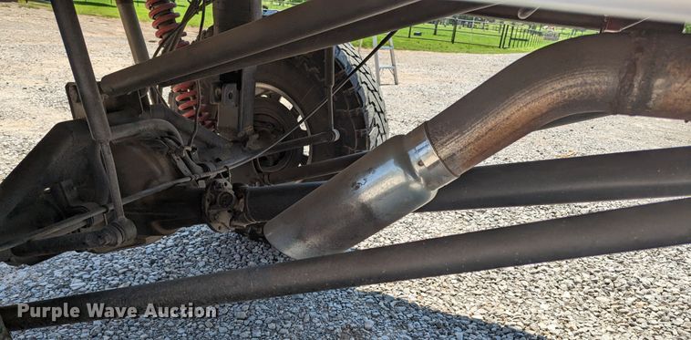 image for item MO9005 2003 Ford F350 Super Duty  Crew Cab pickup truck