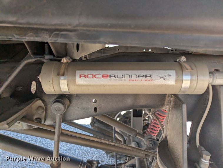 image for item MO9005 2003 Ford F350 Super Duty  Crew Cab pickup truck