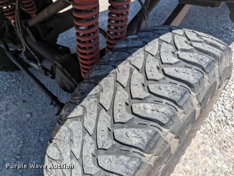 image for item MO9005 2003 Ford F350 Super Duty  Crew Cab pickup truck