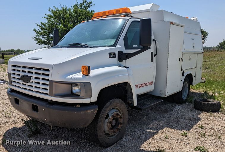 image for item MO9007 2006 Chevrolet C4500  utility / service truck