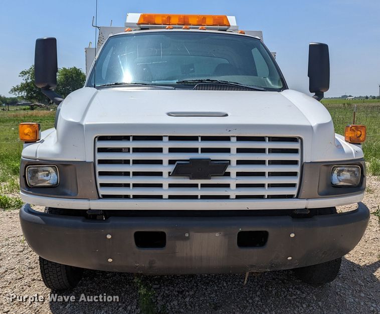 image for item MO9007 2006 Chevrolet C4500  utility / service truck