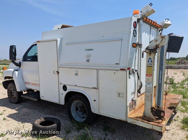image for item MO9007 2006 Chevrolet C4500  utility / service truck