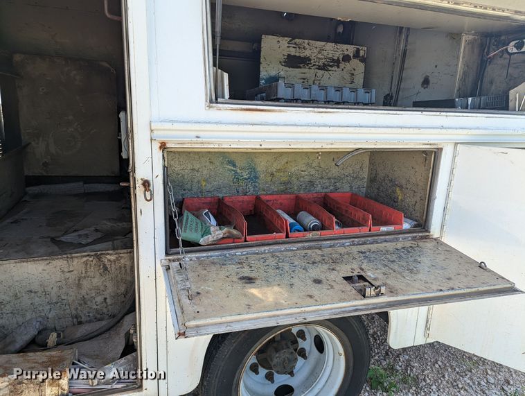 image for item MO9007 2006 Chevrolet C4500  utility / service truck