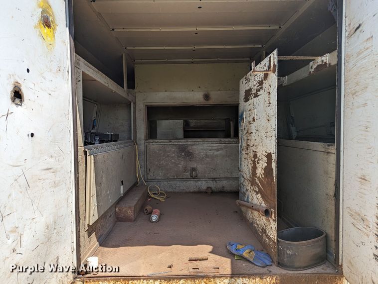 image for item MO9007 2006 Chevrolet C4500  utility / service truck