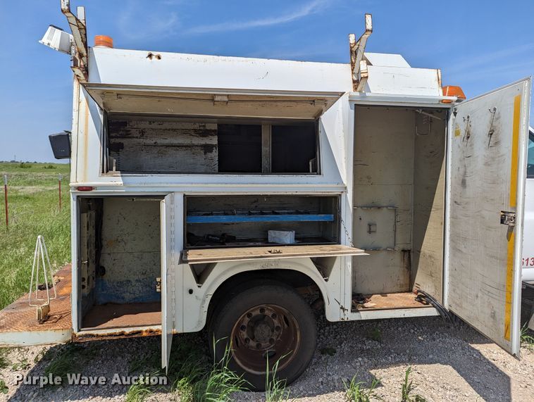 image for item MO9007 2006 Chevrolet C4500  utility / service truck