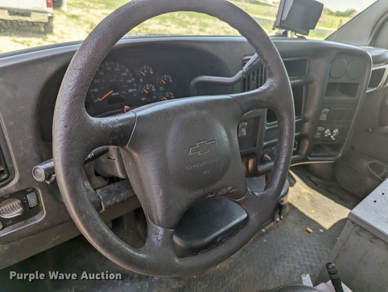 image for item MO9007 2006 Chevrolet C4500  utility / service truck