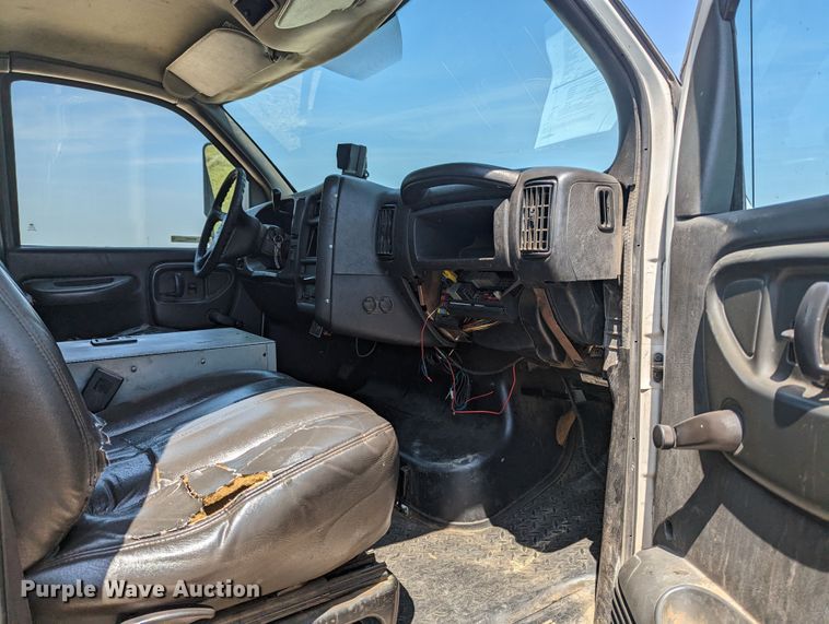 image for item MO9007 2006 Chevrolet C4500  utility / service truck