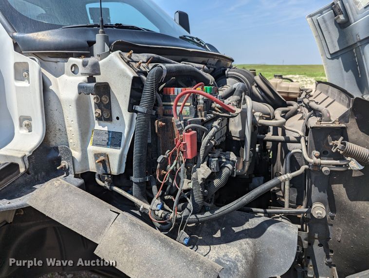 image for item MO9007 2006 Chevrolet C4500  utility / service truck