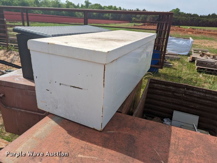 image for item MO9010 (6) toolboxes