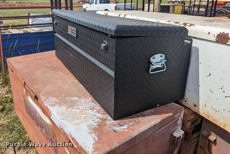 image for item MO9010 (6) toolboxes