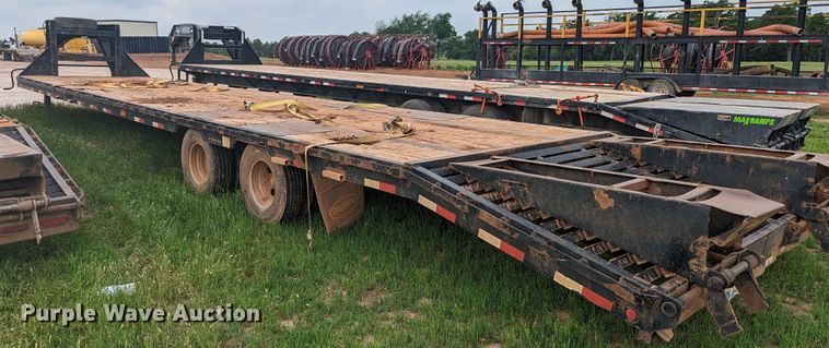 image for item MO9020 2014 Big Tex 25GN-35+5  equipment trailer