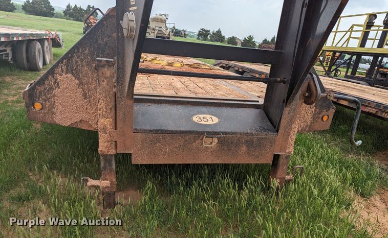 image for item MO9020 2014 Big Tex 25GN-35+5  equipment trailer