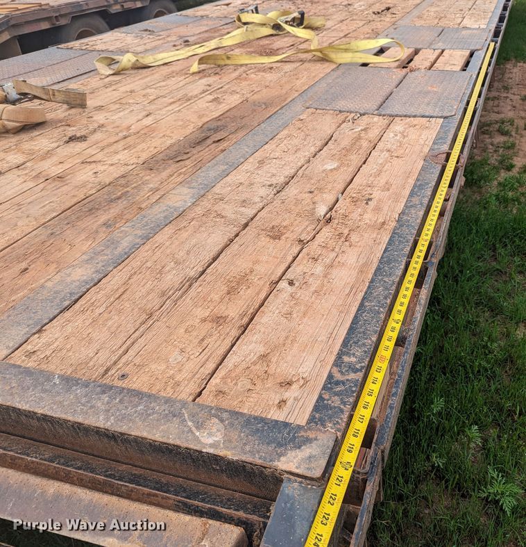 image for item MO9020 2014 Big Tex 25GN-35+5  equipment trailer