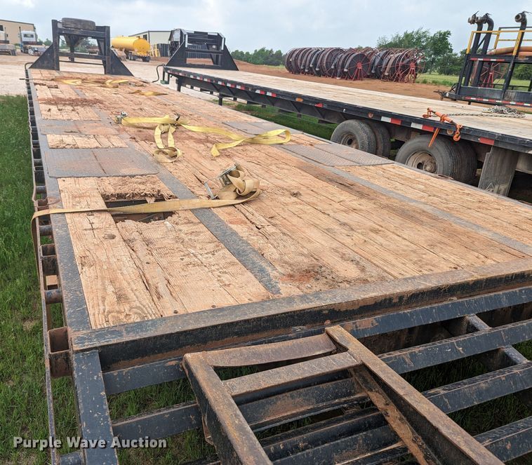 image for item MO9020 2014 Big Tex 25GN-35+5  equipment trailer