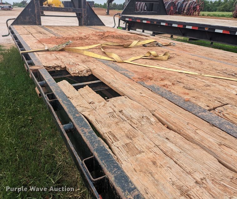 image for item MO9020 2014 Big Tex 25GN-35+5  equipment trailer