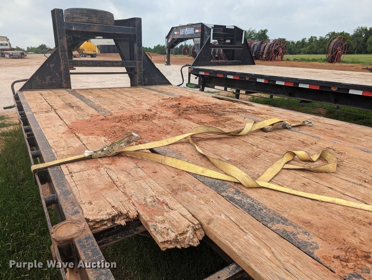 image for item MO9020 2014 Big Tex 25GN-35+5  equipment trailer