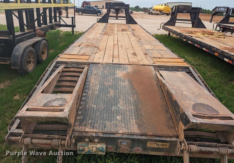 image for item MO9021 2014 Big Tex 22GN-25BK+5CP  equipment trailer