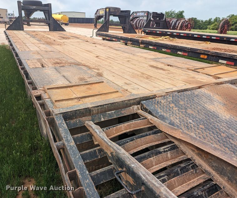 image for item MO9021 2014 Big Tex 22GN-25BK+5CP  equipment trailer