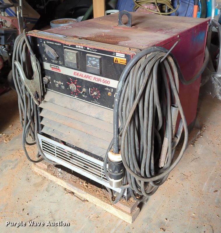 image for item MO9024 Lincoln Idealarc R3R-500  welder