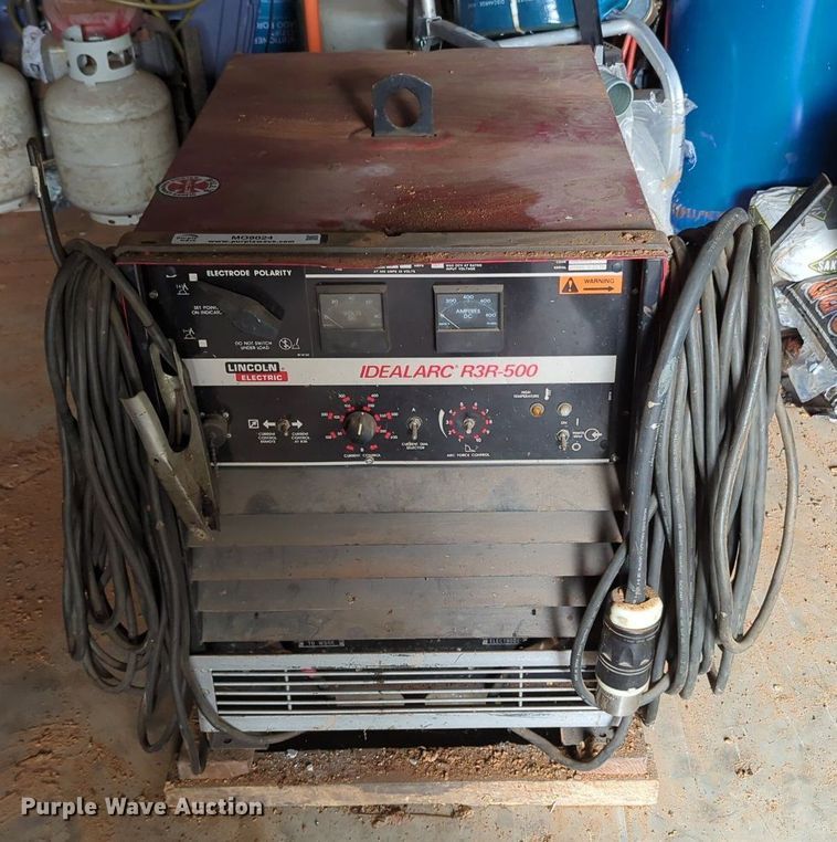 image for item MO9024 Lincoln Idealarc R3R-500  welder