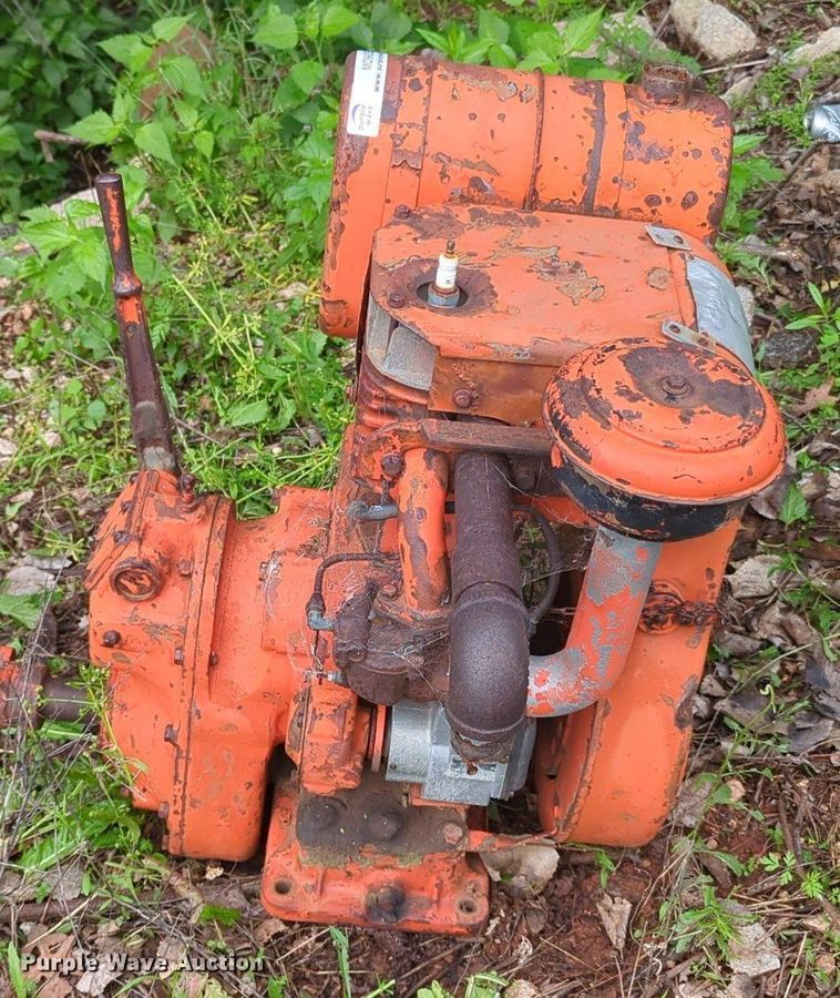 image for item MO9025 Wisconsin  engine