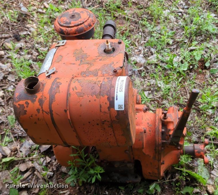 image for item MO9025 Wisconsin  engine