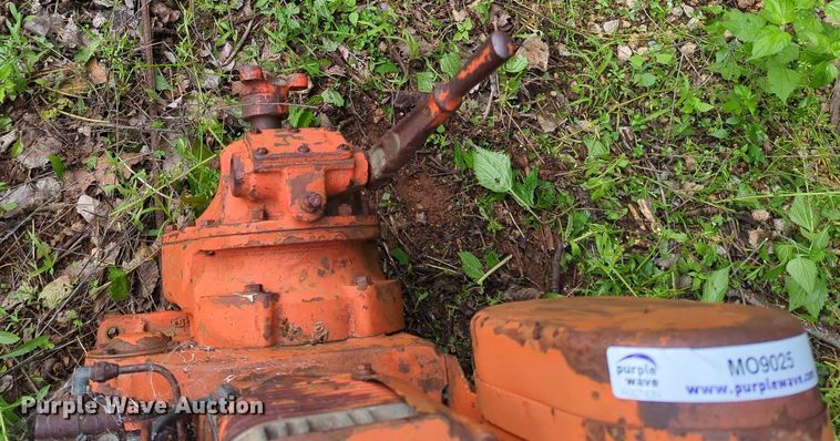 image for item MO9025 Wisconsin  engine