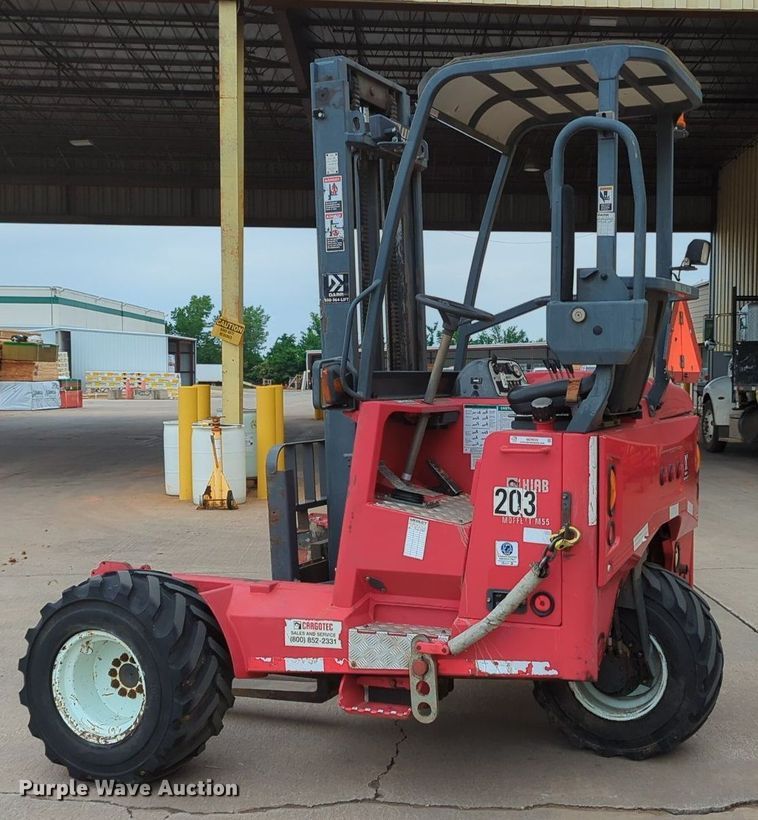image for item MO9028 2013 Moffett M55  forklift