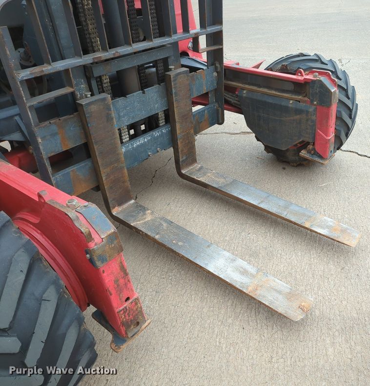 image for item MO9028 2013 Moffett M55  forklift