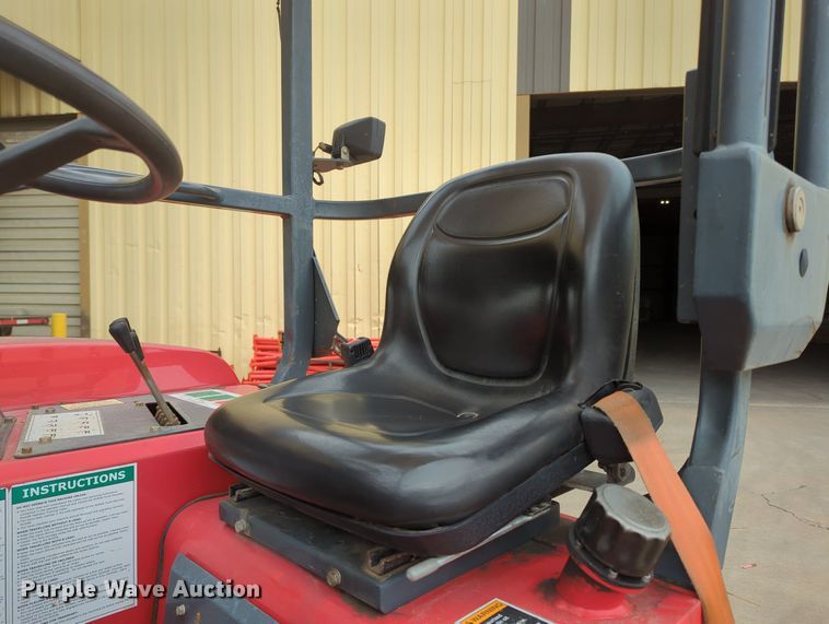 image for item MO9028 2013 Moffett M55  forklift