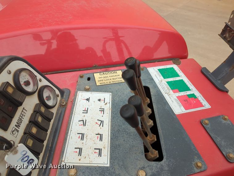 image for item MO9028 2013 Moffett M55  forklift