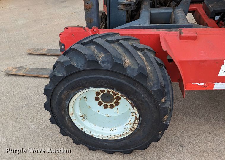 image for item MO9028 2013 Moffett M55  forklift