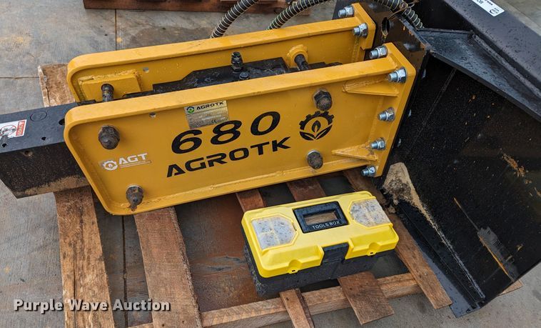 image for item MO9033 2023 Agrotk 680  skid steer breaker