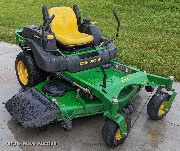 image for item MO9036 John Deere 727  ZTR lawn mower