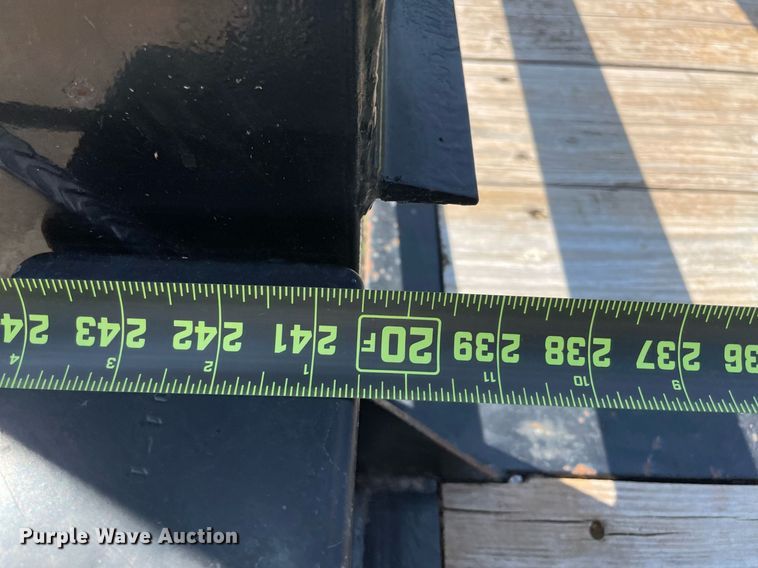 image for item MR9053 2018 Durabilt  equipment trailer