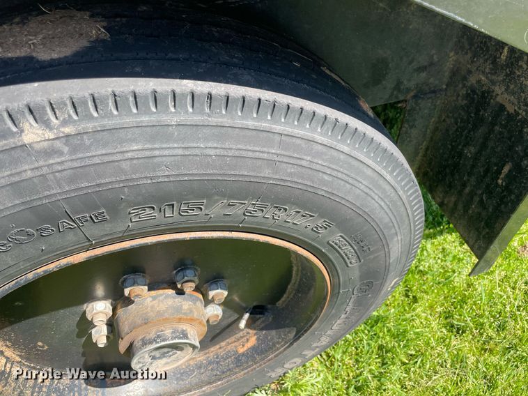 image for item MR9053 2018 Durabilt  equipment trailer