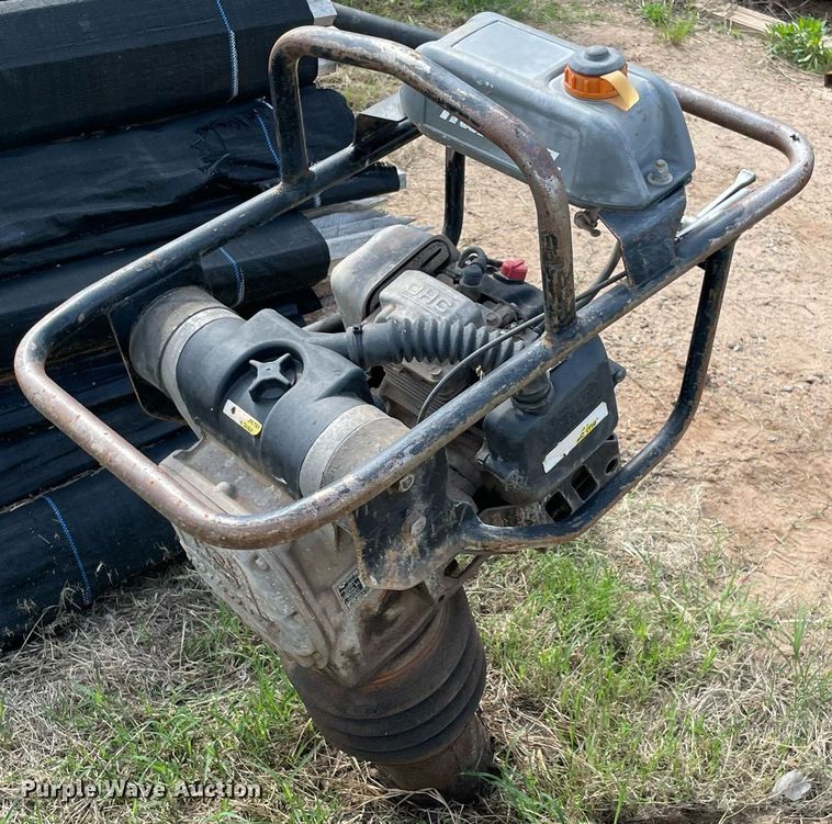 image for item MR9054 Mikasa  plate compactor