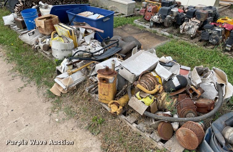 image for item MR9056 Caterpillar parts