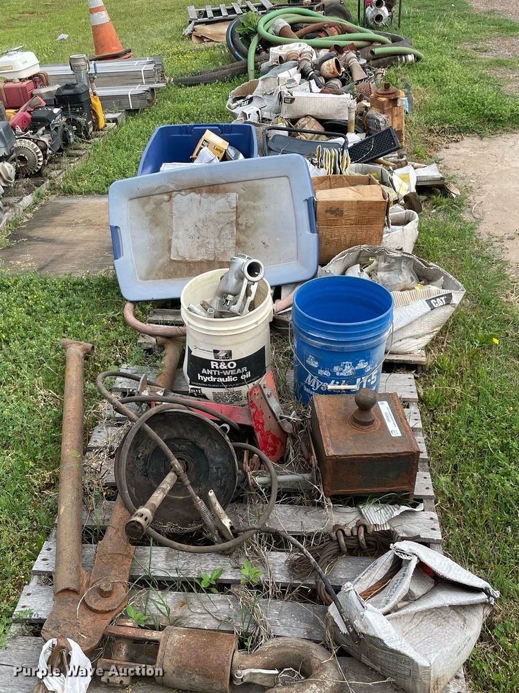 image for item MR9056 Caterpillar parts