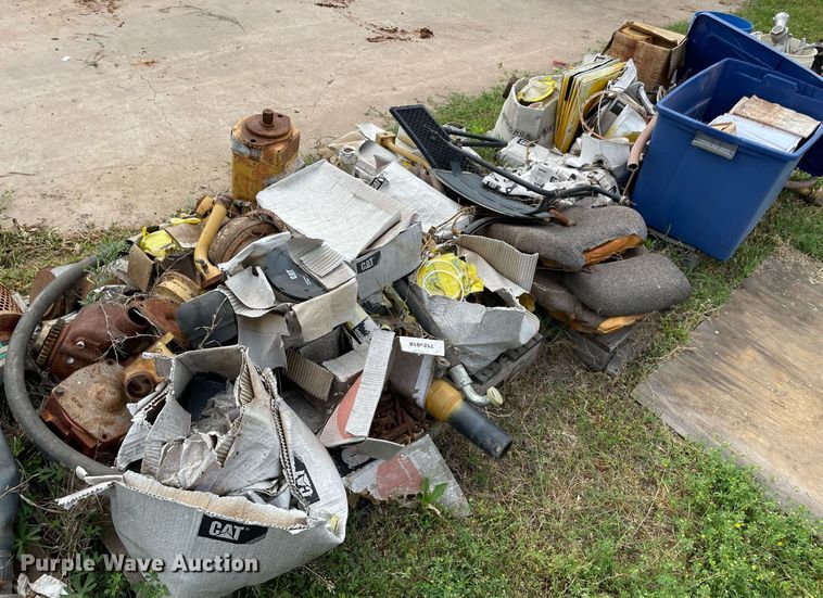 image for item MR9056 Caterpillar parts