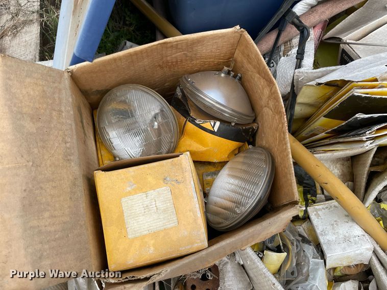 image for item MR9056 Caterpillar parts