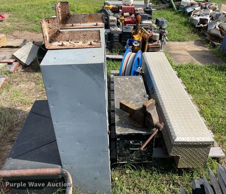 image for item MR9060 Tools