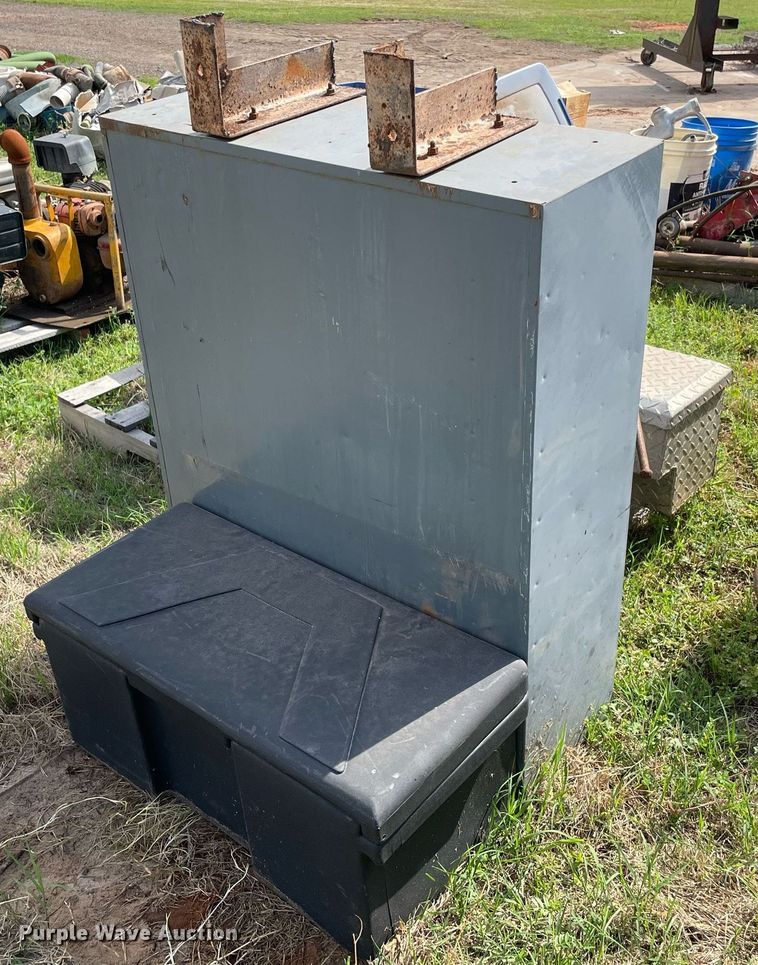 image for item MR9060 Tools