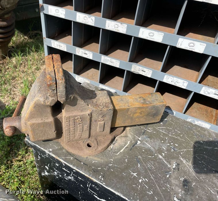 image for item MR9060 Tools