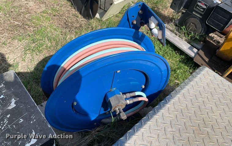 image for item MR9060 Tools