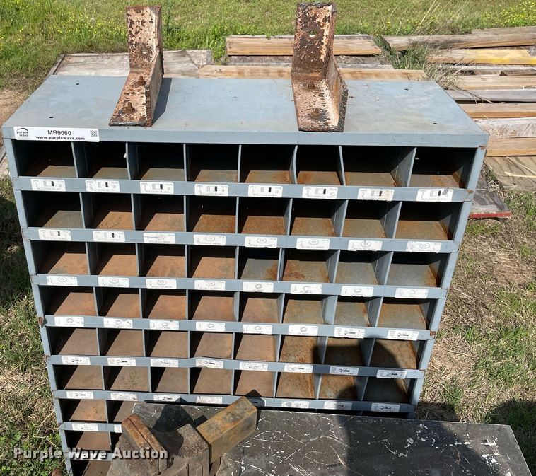 image for item MR9060 Tools